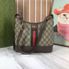 Gucci Shopping Bags